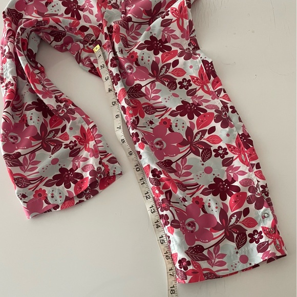 Patagonia GIRLS Boardie Capri Pants 10 Surfer Style Tie-Close Snap Cuff Roll EUC - Picture 2 of 8